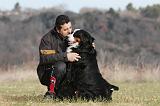 ADULTE ET CHIEN 066